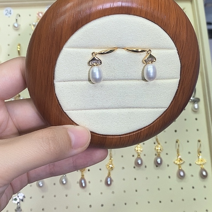 未镶嵌耳饰淡水珍珠