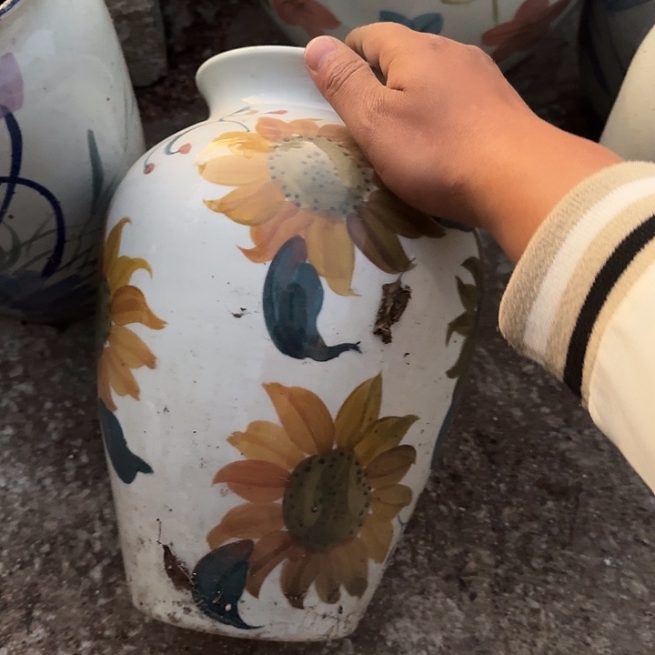 微瑕景德镇手工花瓶清