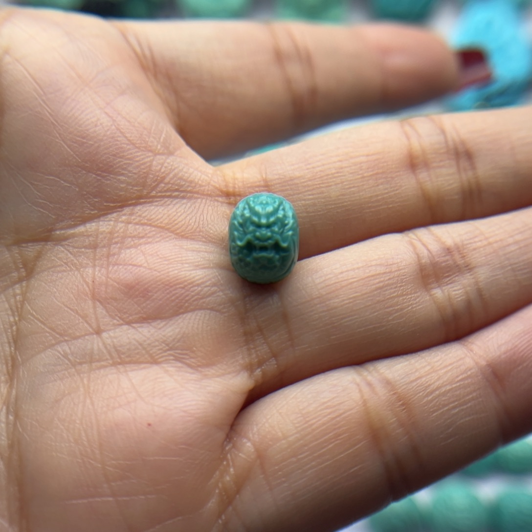 绿松石雕刻未镶嵌