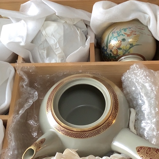 基哥日瓷中古百货