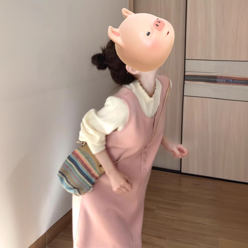2025新款温柔风miu系穿搭粉色背心连衣裙子早秋女装针织套装长裙