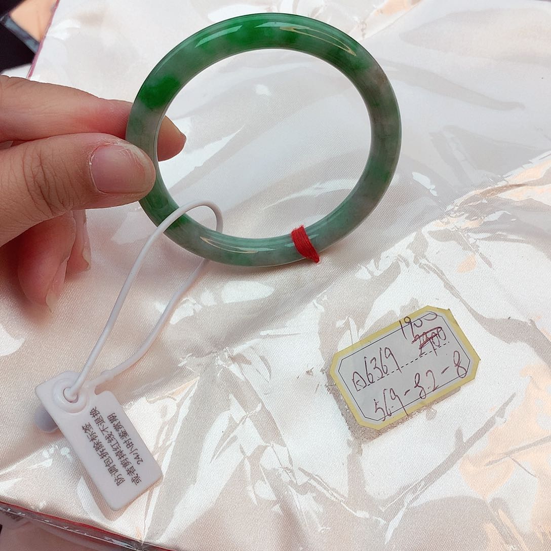 翡翠手镯未镶嵌天然缅甸翡翠A货