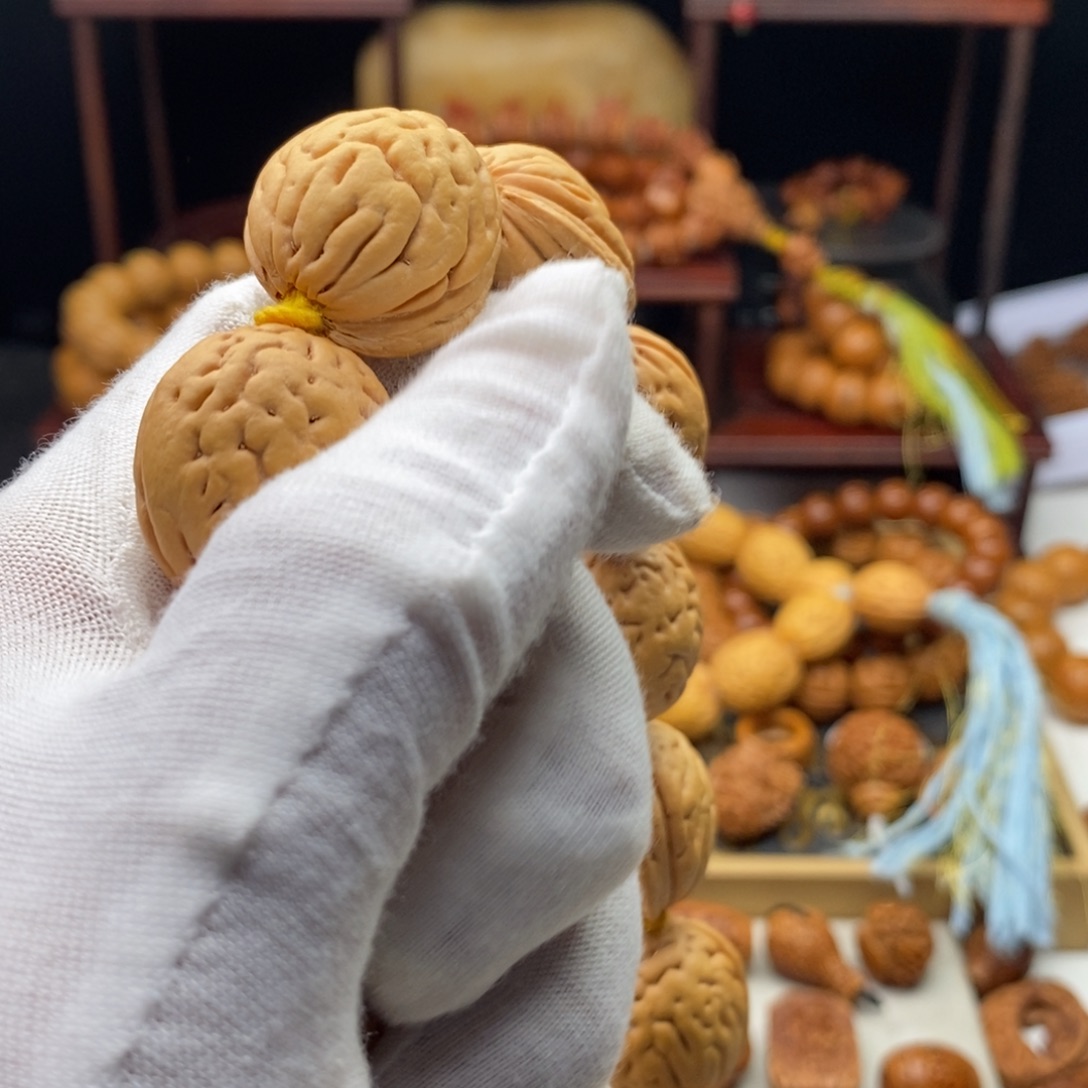 王****香榧木桃核工艺品手串手链