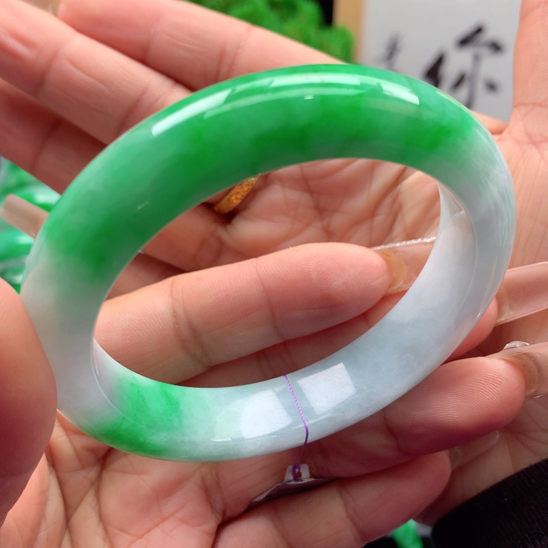 未镶嵌手镯翡翠缅甸