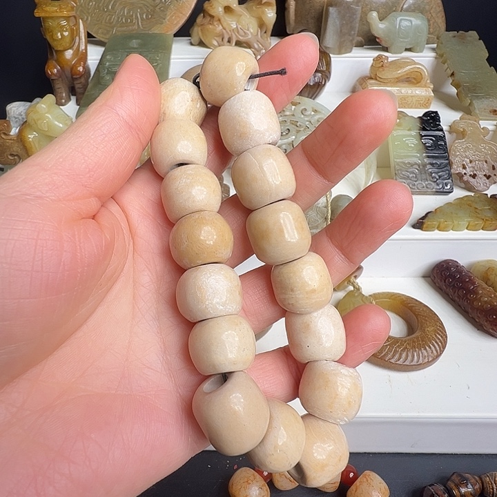 颈饰未镶嵌和田玉坤*哥