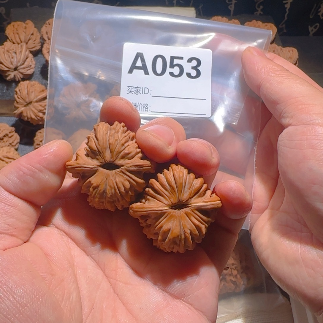 文玩核桃吊坠37平谷四座楼