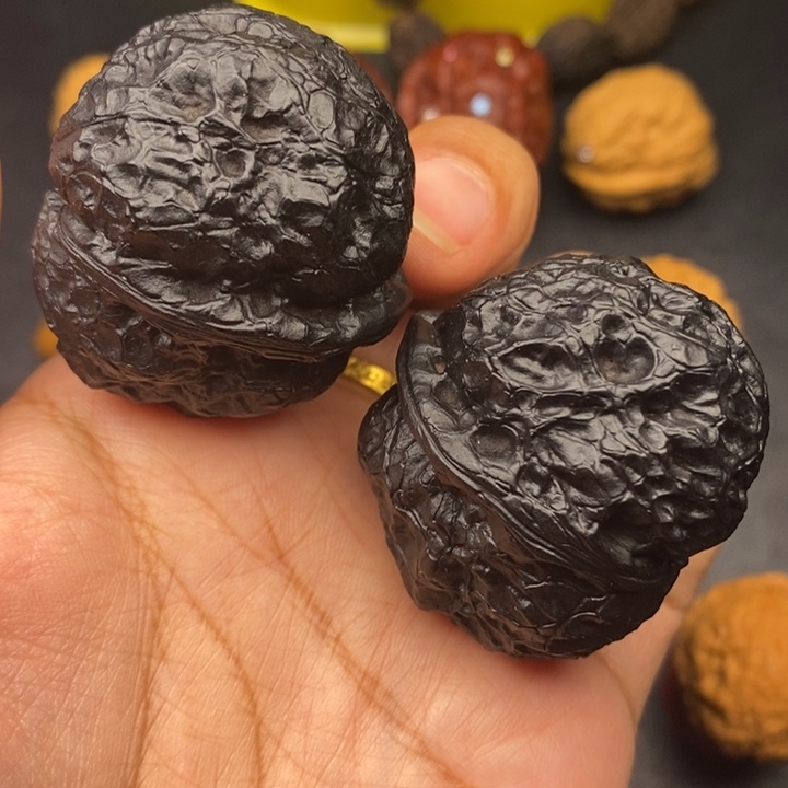 文玩核桃吊坠42尺霸王蟾