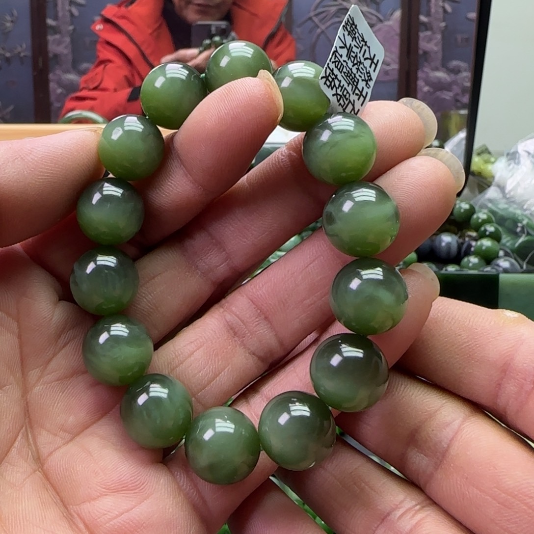 和田玉未镶嵌珠宝奇石