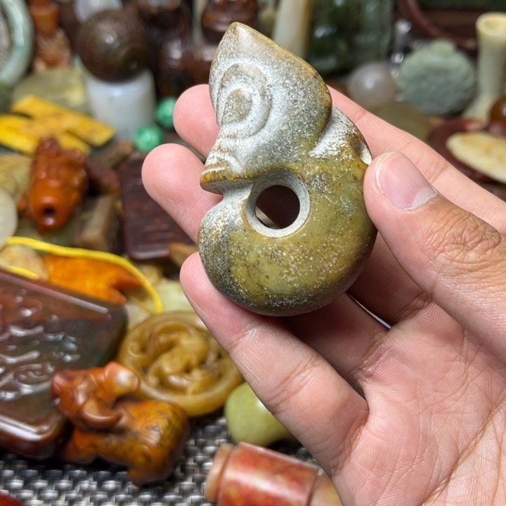 和田玉（糖玉）未镶嵌挂件