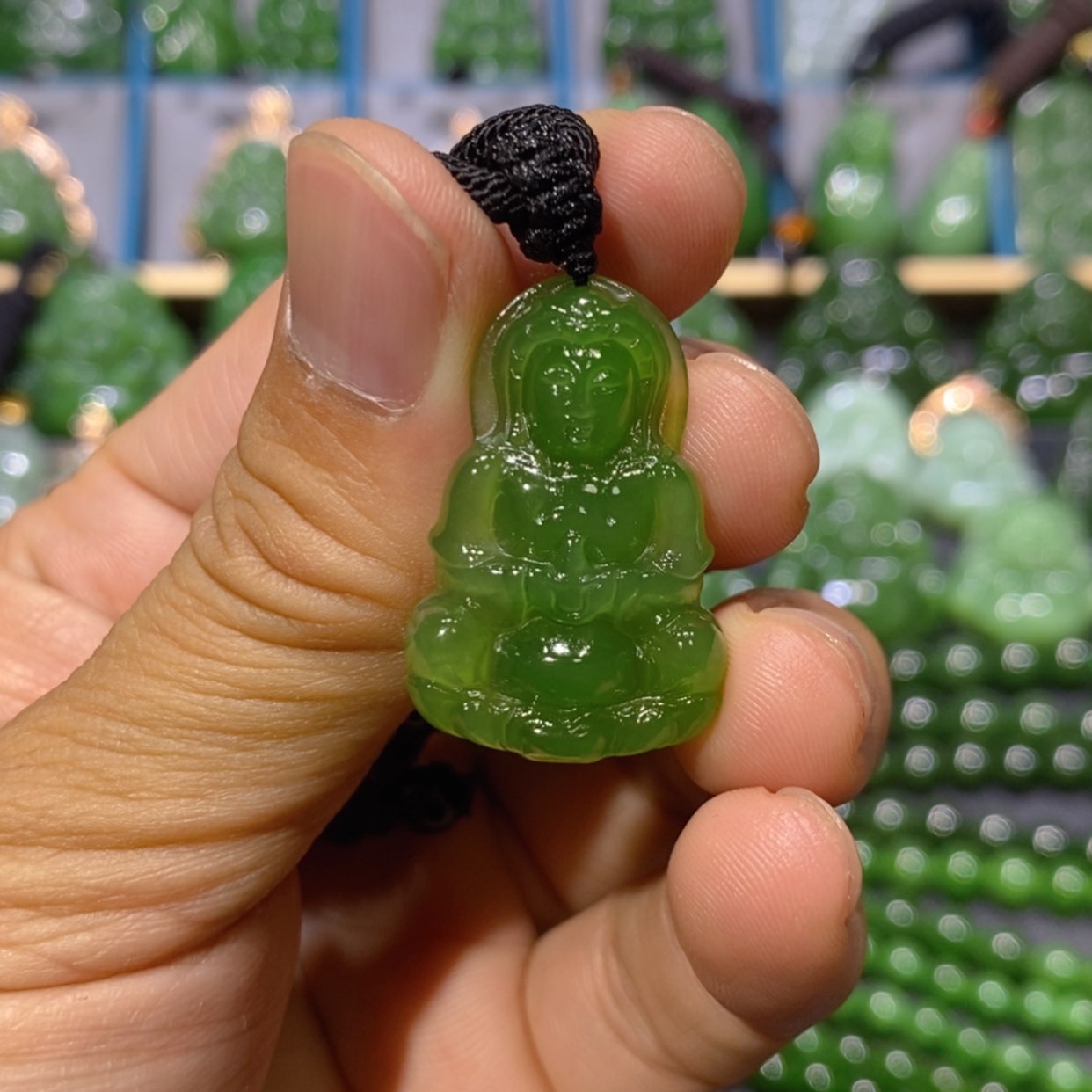 【闪购商品】和田玉吊坠(不含链)未镶嵌冰底阳绿观音