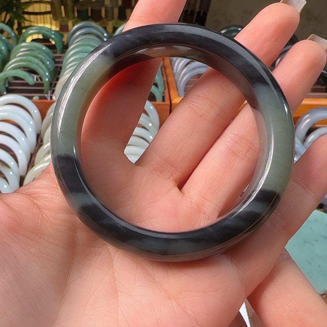 和田玉未镶嵌手镯56