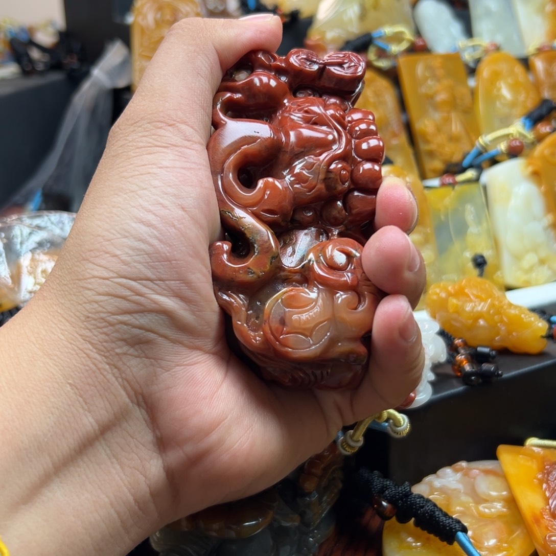 石英质玉（黄龙玉）未镶嵌hly