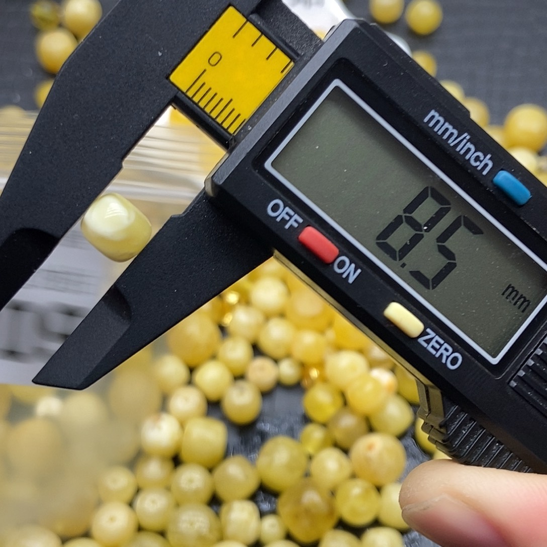 我***财蜜蜡未镶嵌珠宝奇石3209