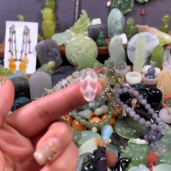 岫玉挂件未镶嵌挂件