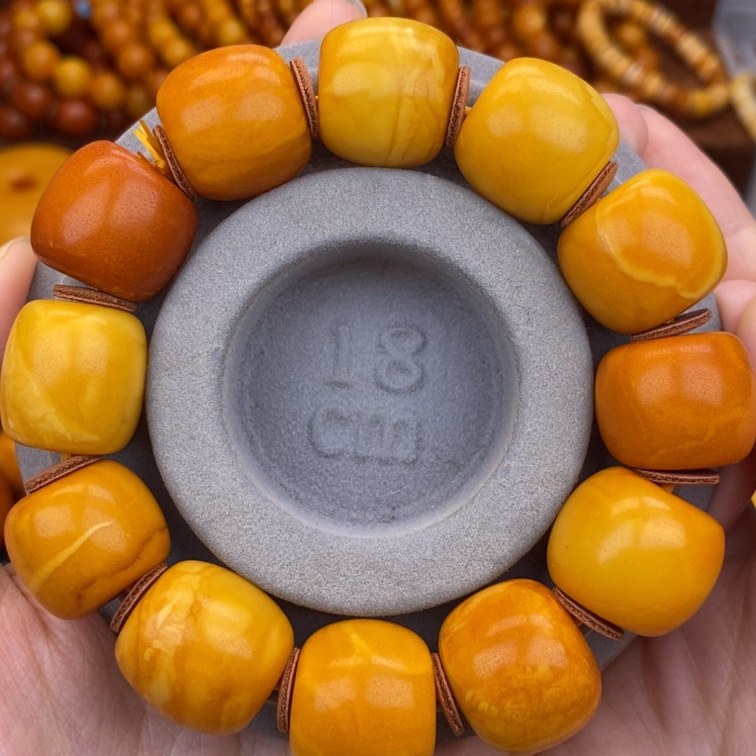 琥珀珠宝奇石未镶嵌