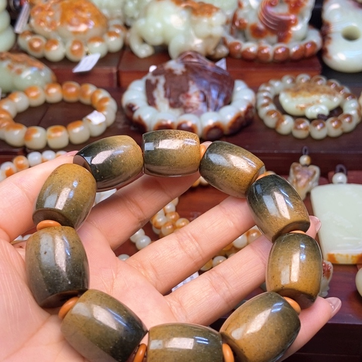 岫岩河磨玉（透闪石质玉）未镶嵌手链