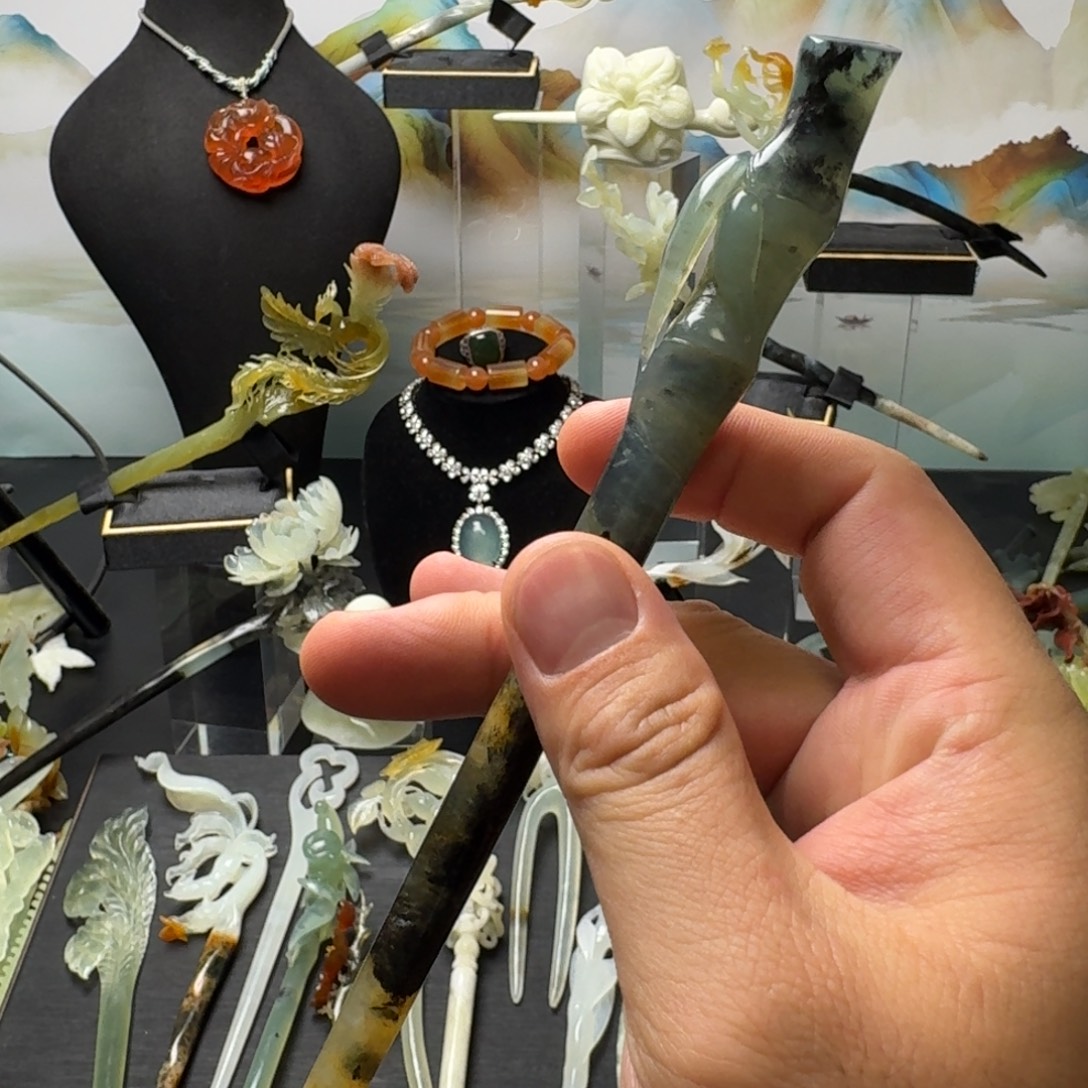 蛇纹石玉未镶嵌发饰