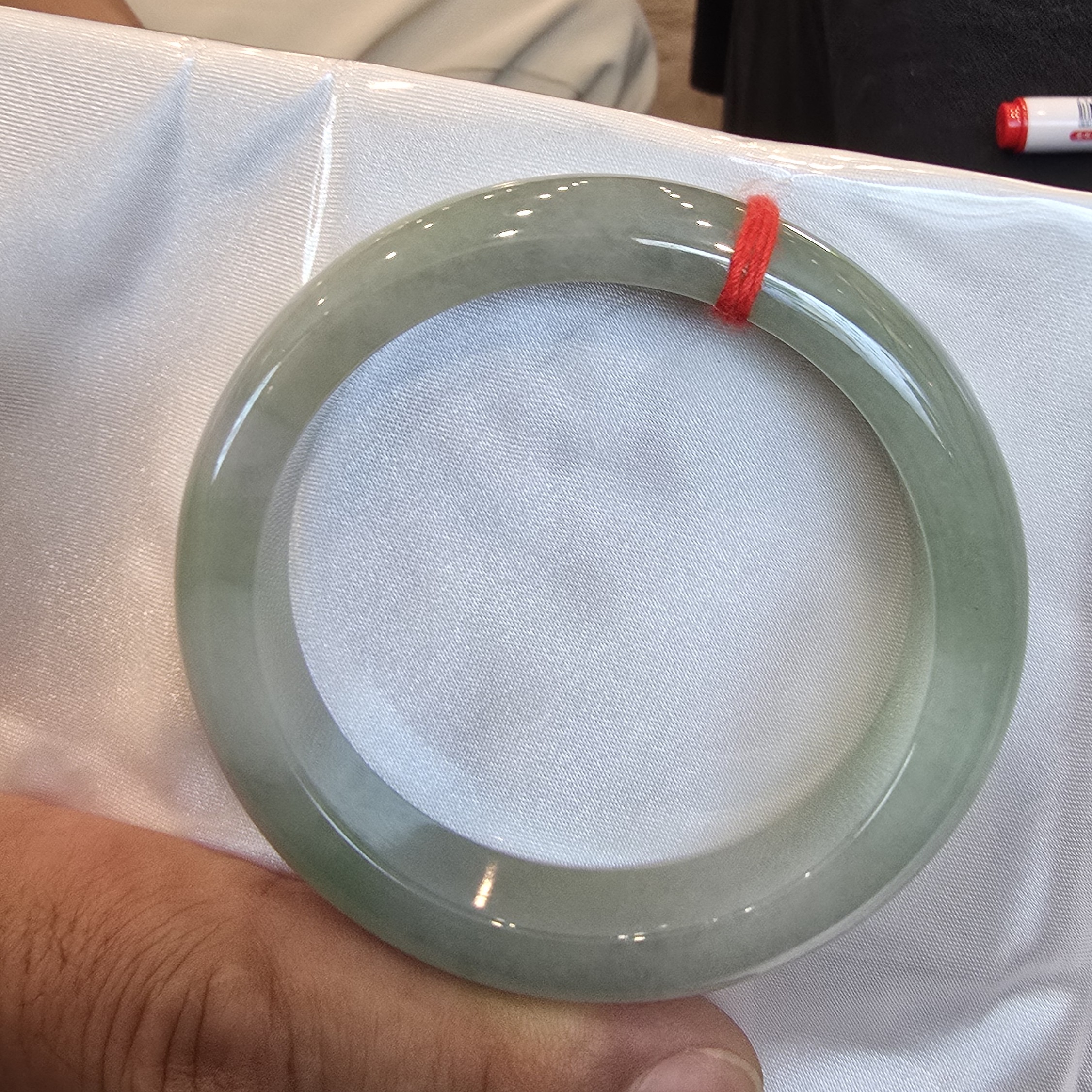 翡翠A货飘色手镯57.7