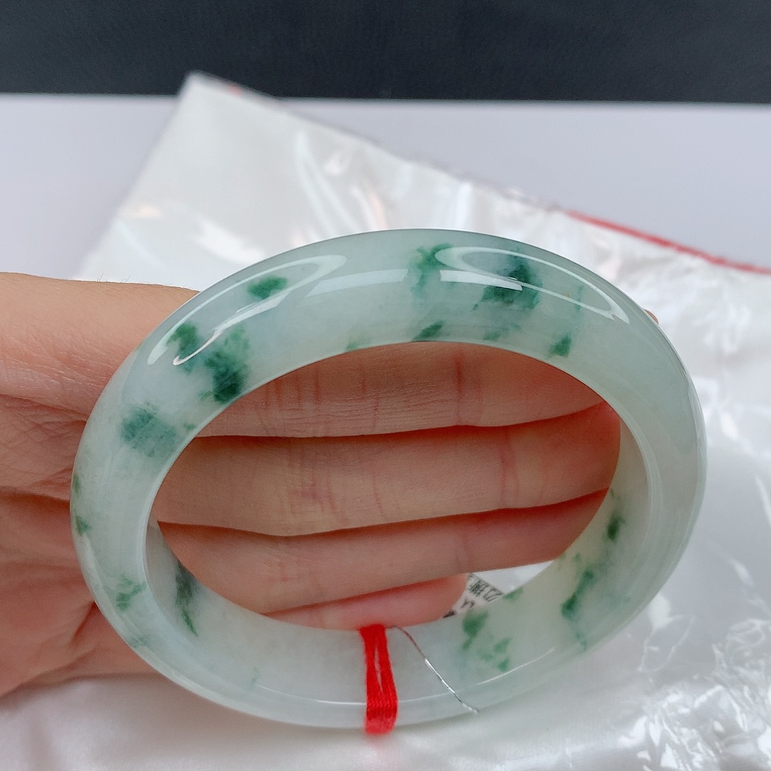 翡翠手镯未镶嵌57.3正圈版型好