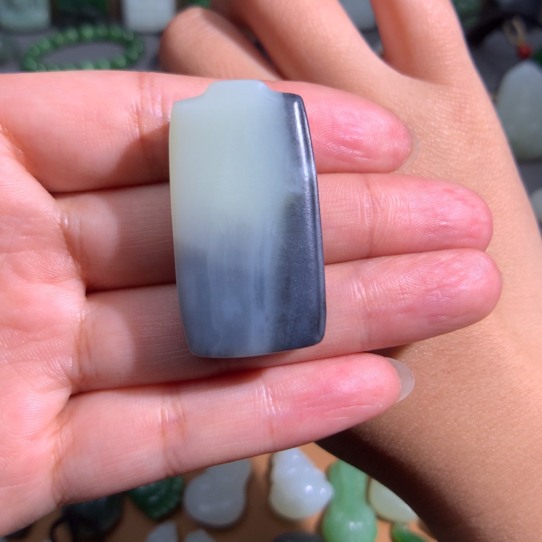 和田玉颈饰未镶嵌多****y