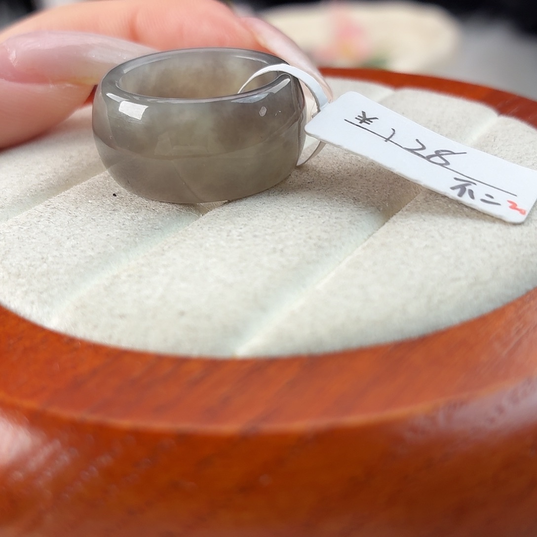 和田玉未镶嵌戒指r31飘紫轮胎17.3