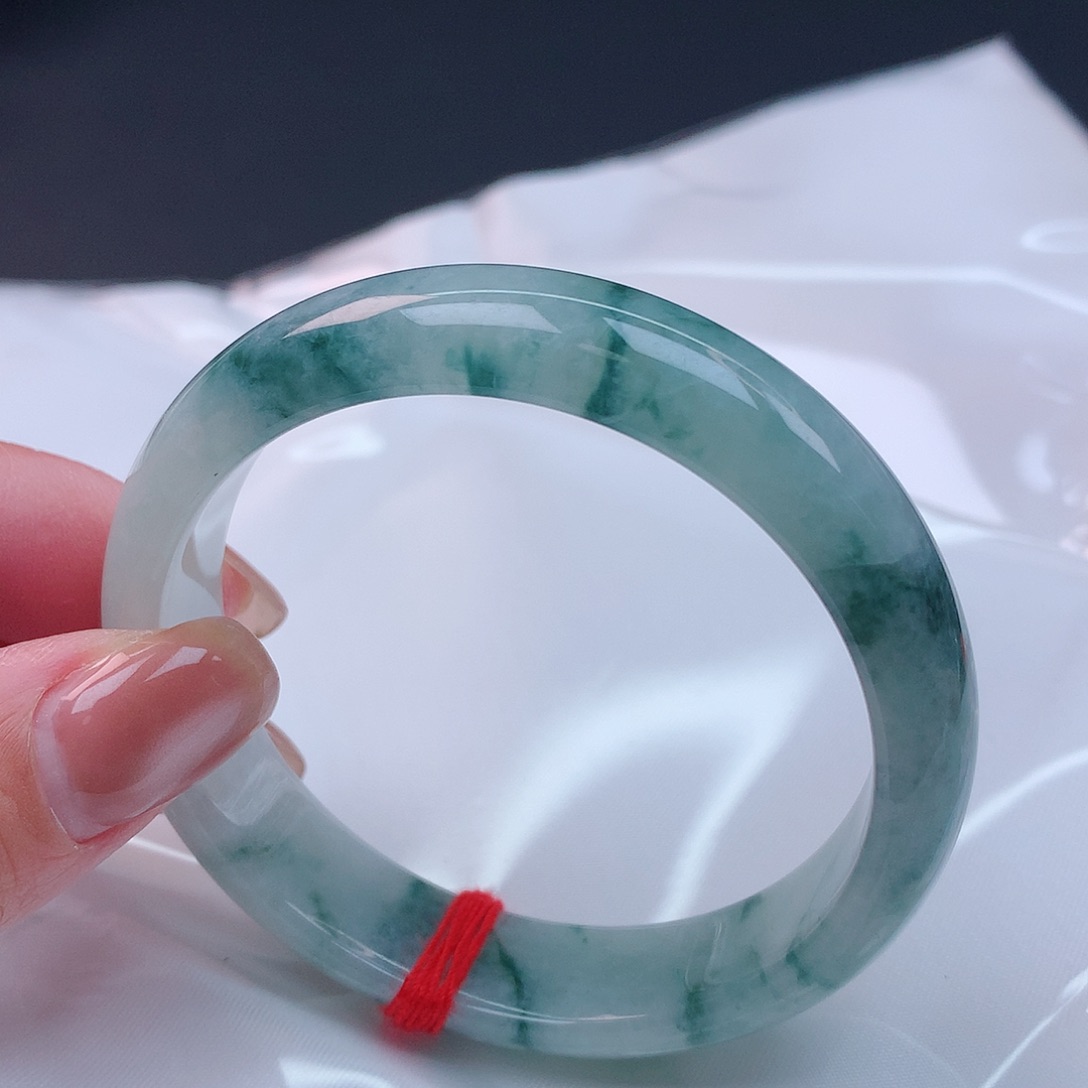 【闪购商品】未镶嵌手镯翡翠52+