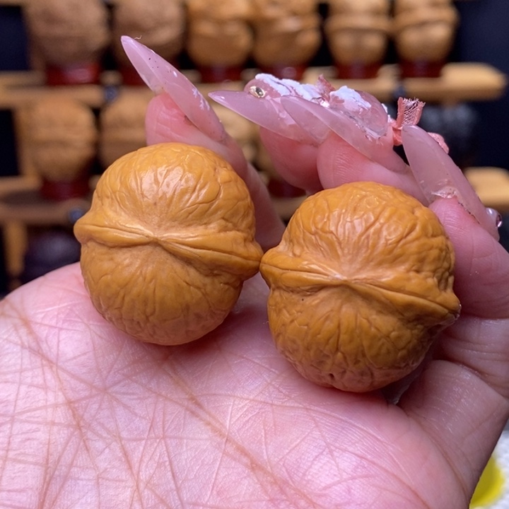 文玩核桃把件晶玉11号28尺