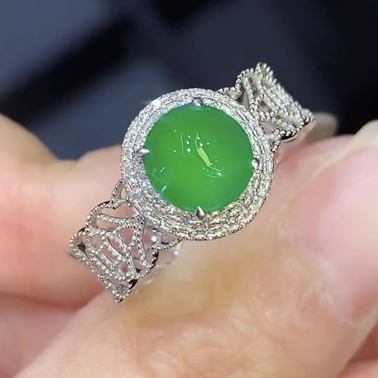 18k金镶 天然缅甸A货翡翠戒指   SY 0782 多样性发其一