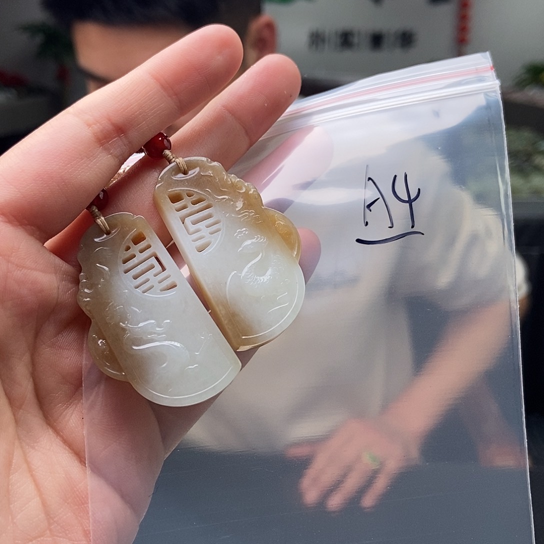 和田玉颜色多样性发拍一发一未镶嵌涂*