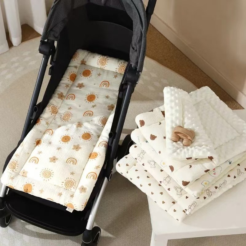 婴儿车柔软加厚纱布豆豆绒四季通用推车棉垫褥子双面可用宝宝坐垫