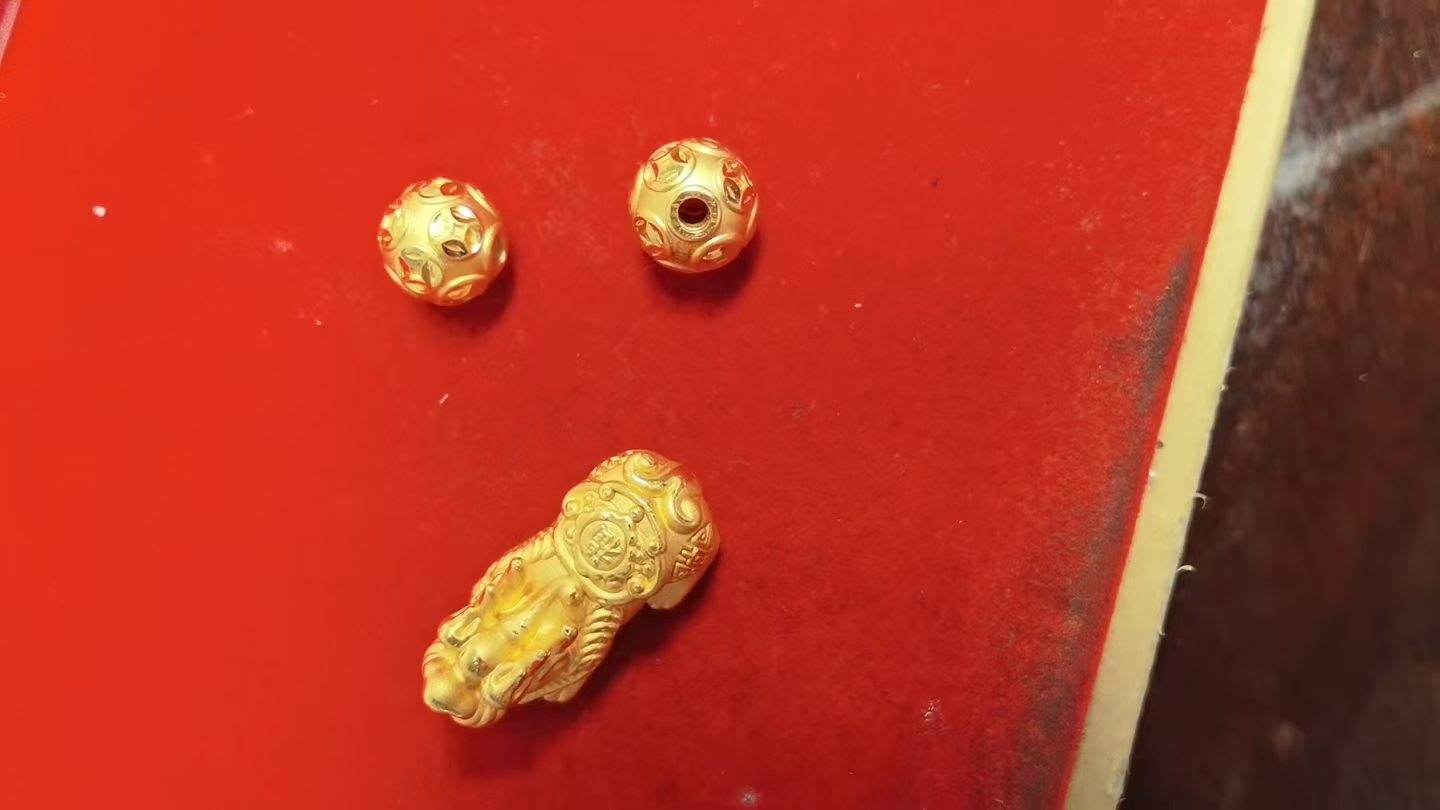 5.98克足金999貔貅转运珠
