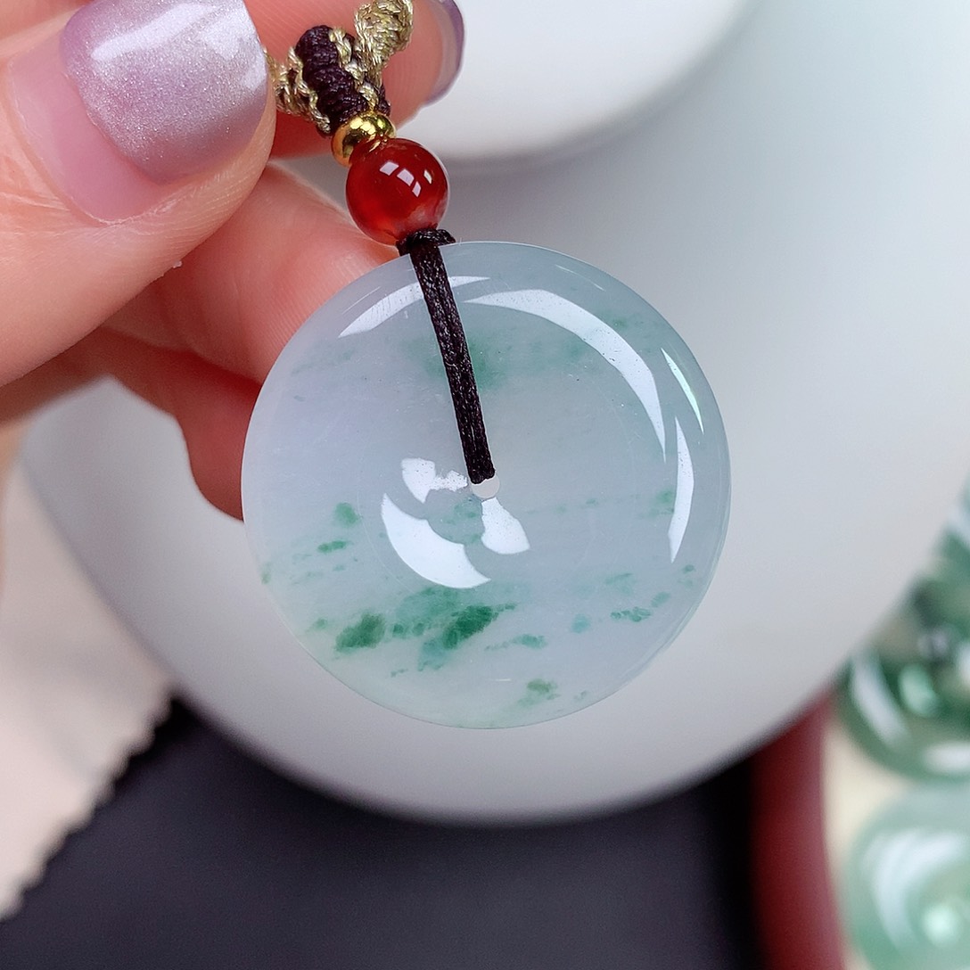 翡翠未镶嵌颈饰平安扣 27.9-5.5mm