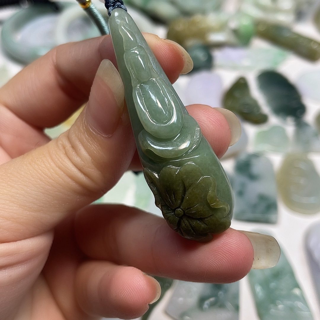 未镶嵌定制翡翠翡翠
