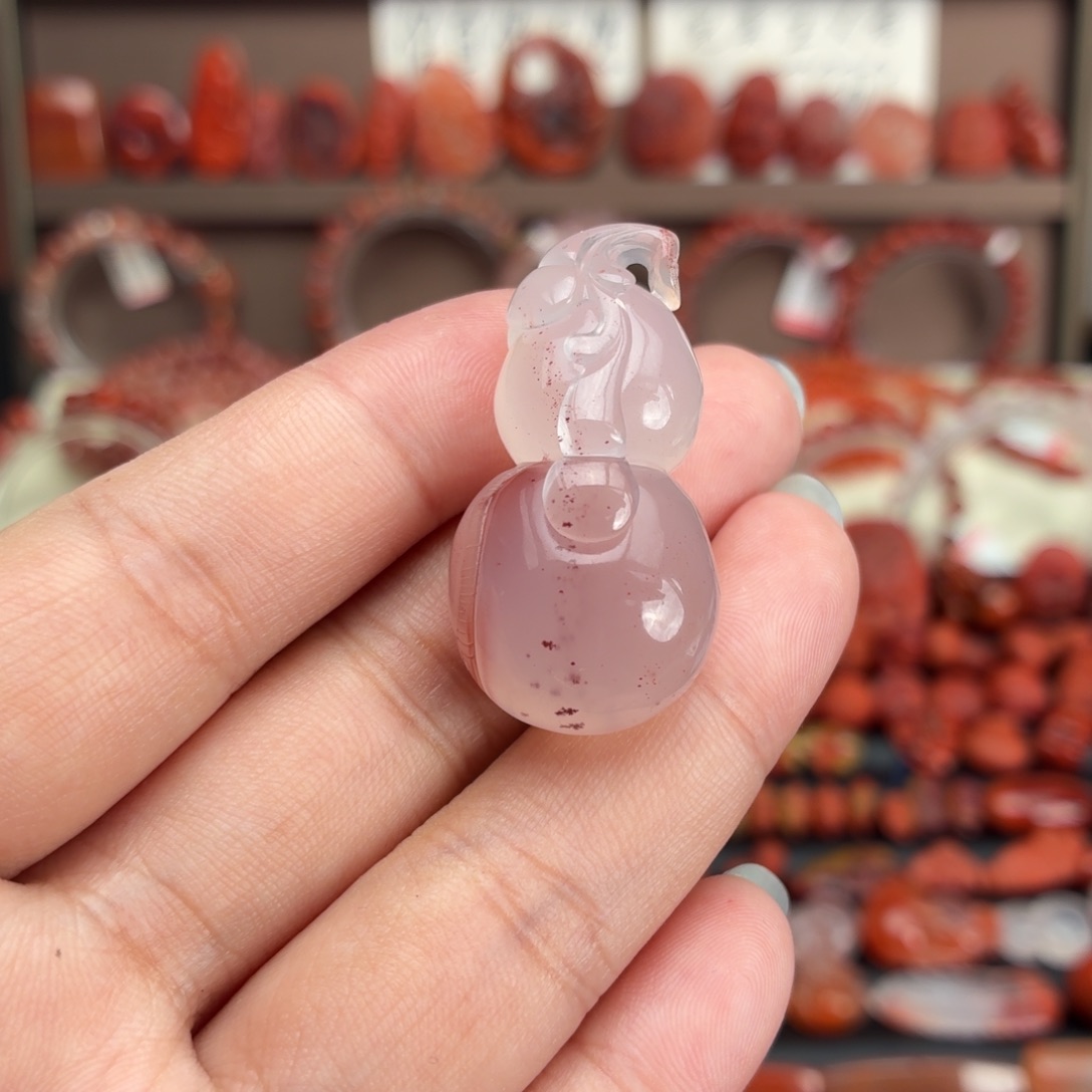 南红玛瑙未镶嵌颈饰大葫芦