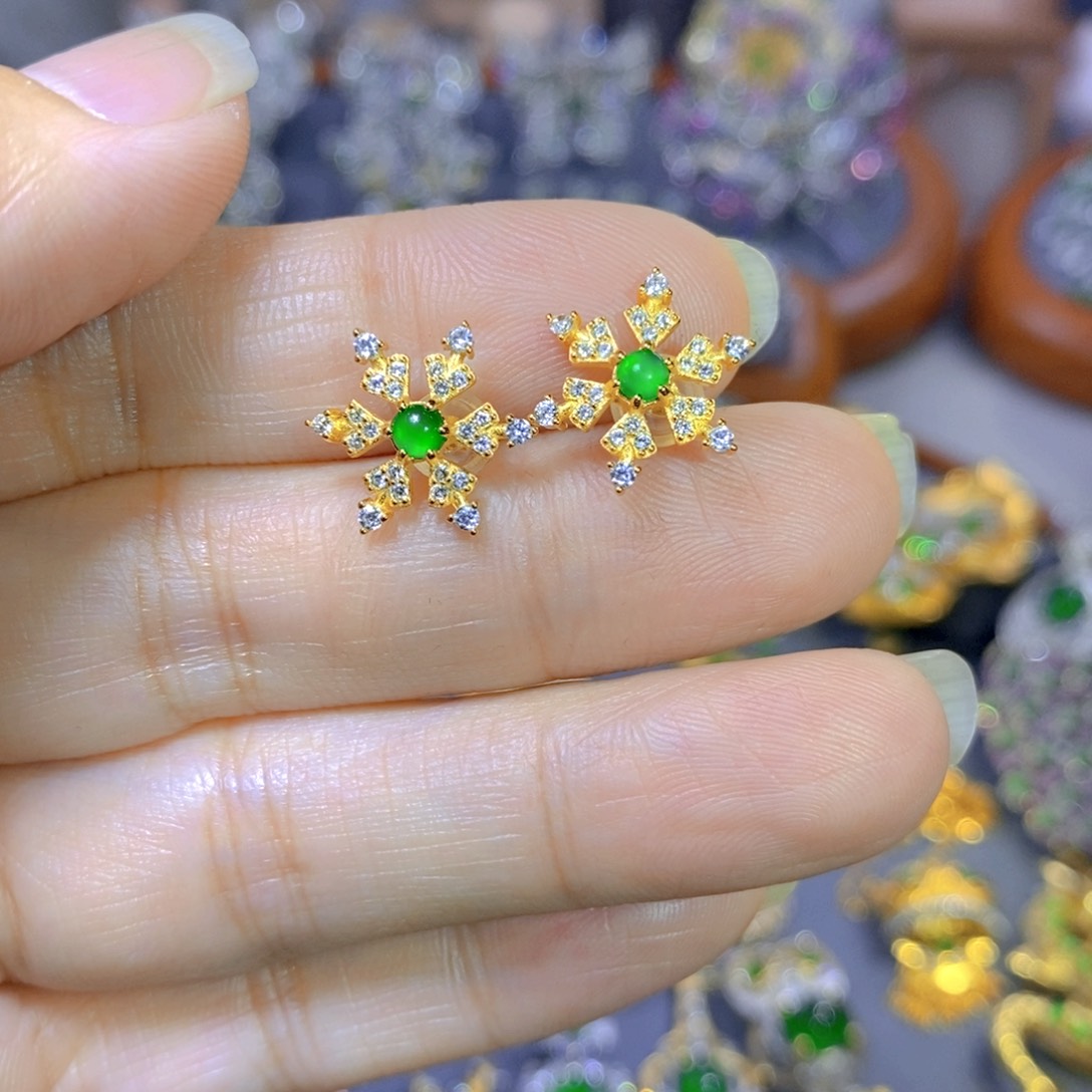 翡翠颈饰银S925镶嵌天然翡翠