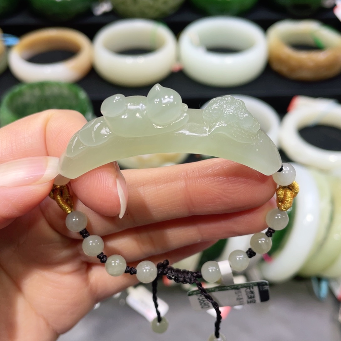 未镶嵌手链和田玉