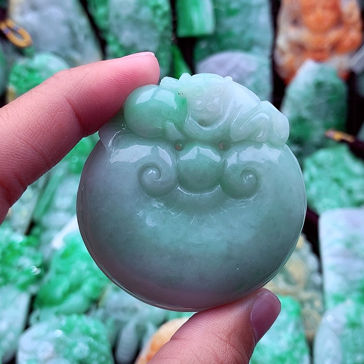 翡翠吊坠(不含链)未镶嵌