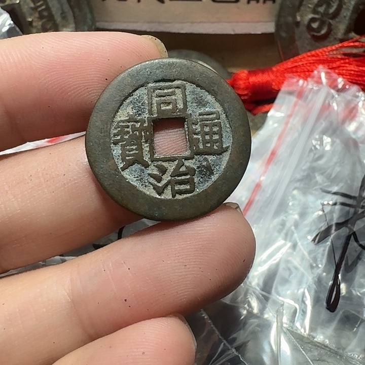 孟***妳铜现代工艺品花钱