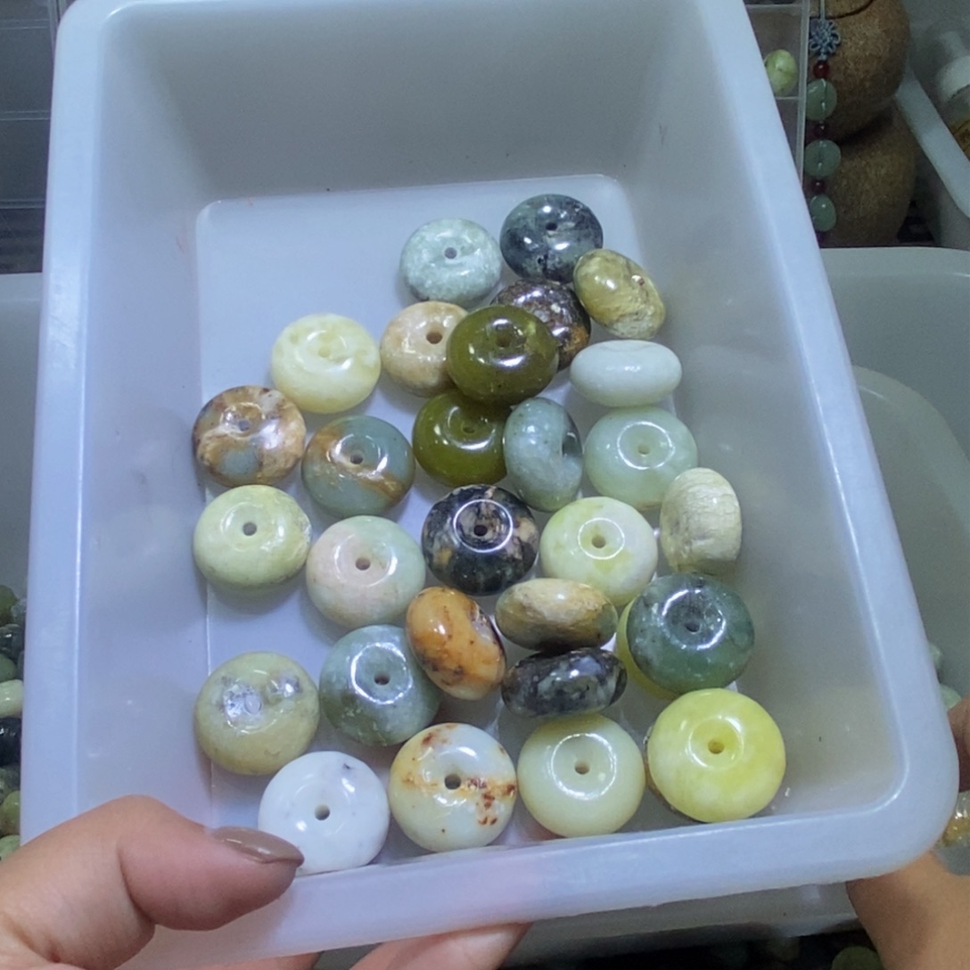 合金蛇纹石玉颈饰194