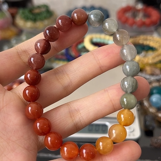 水晶手链未镶嵌矿坑