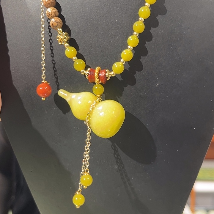 未镶嵌岫玉毛衣链