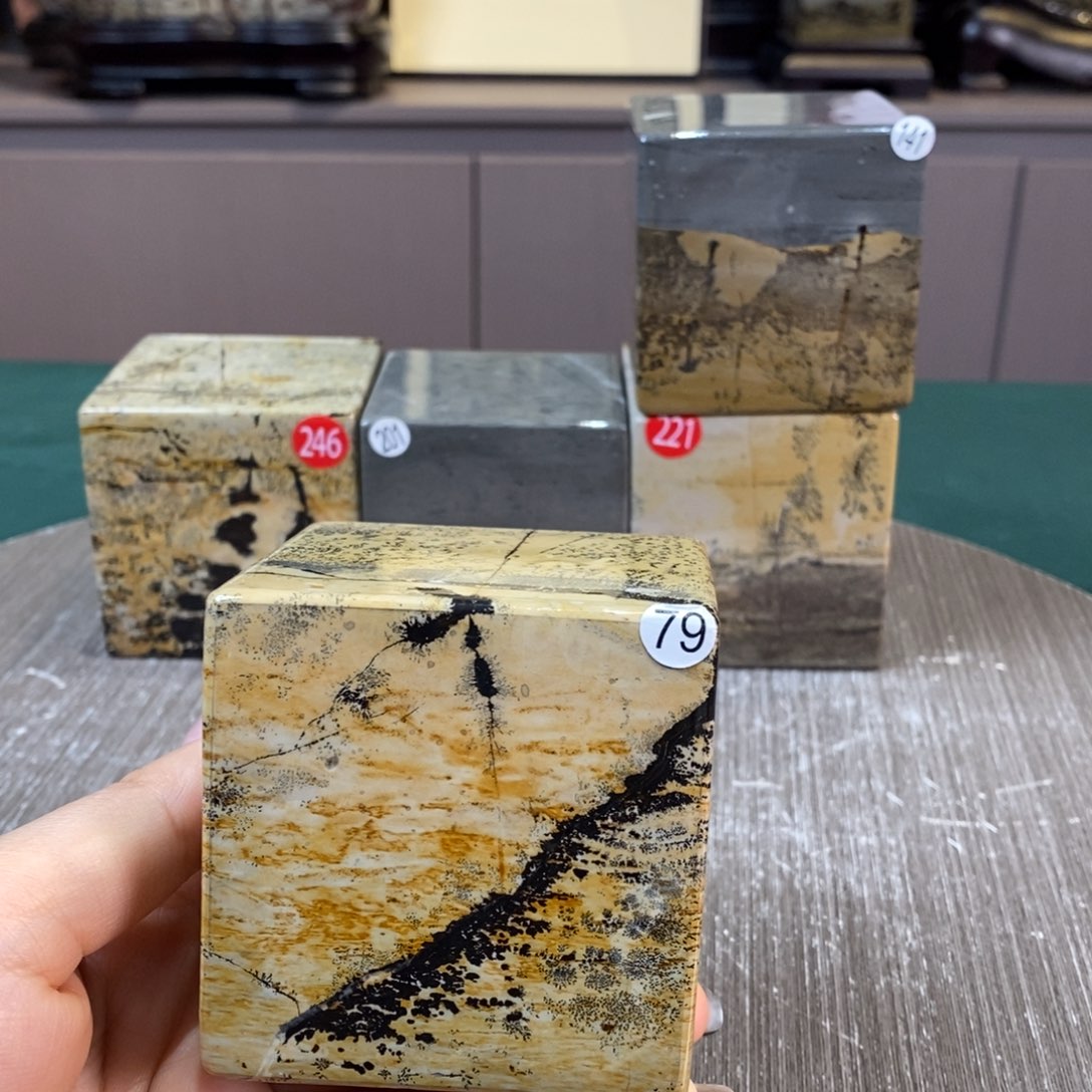 石材广西国画石草花石