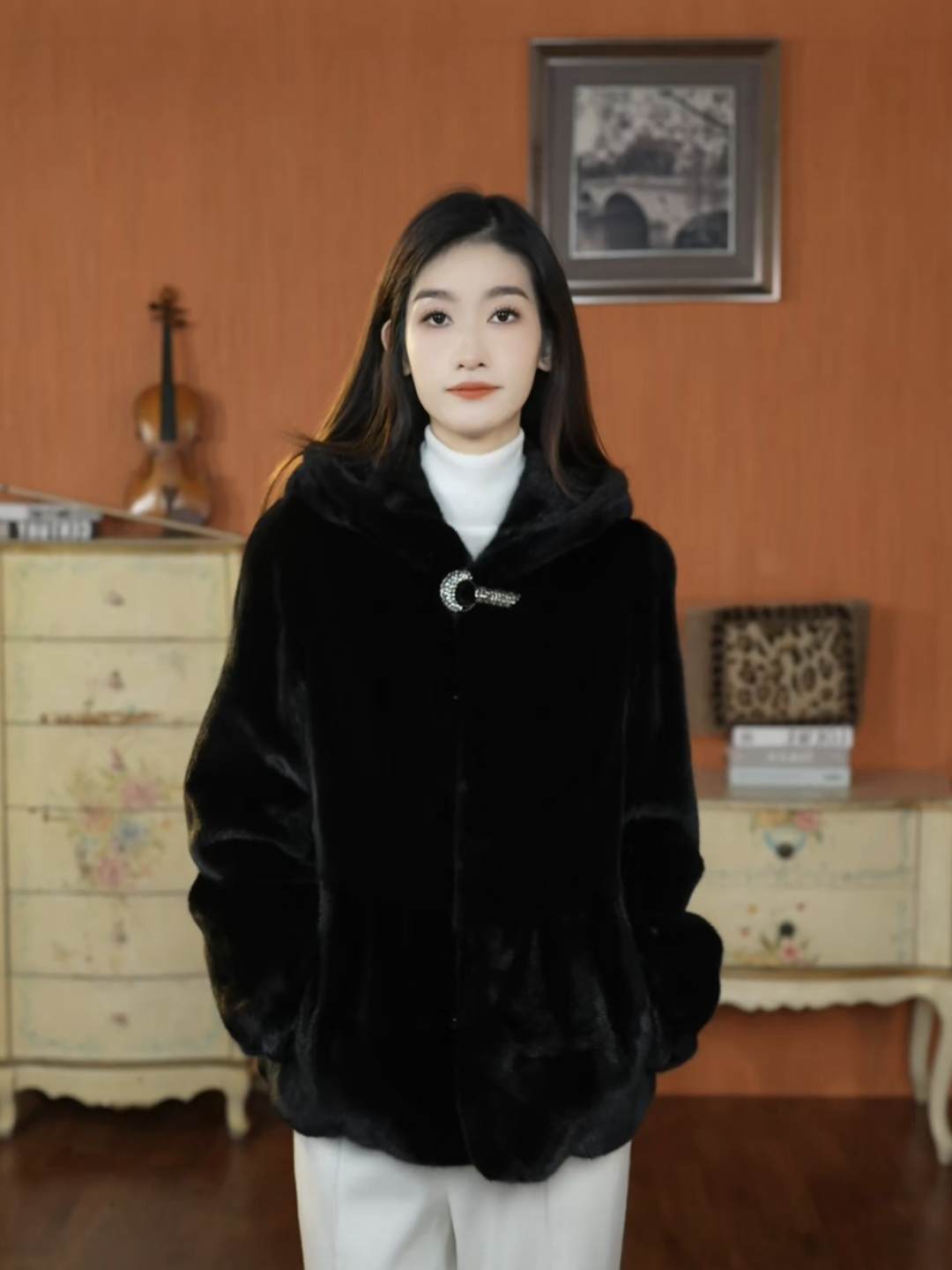 LIJING/黑色连帽短款外套7012