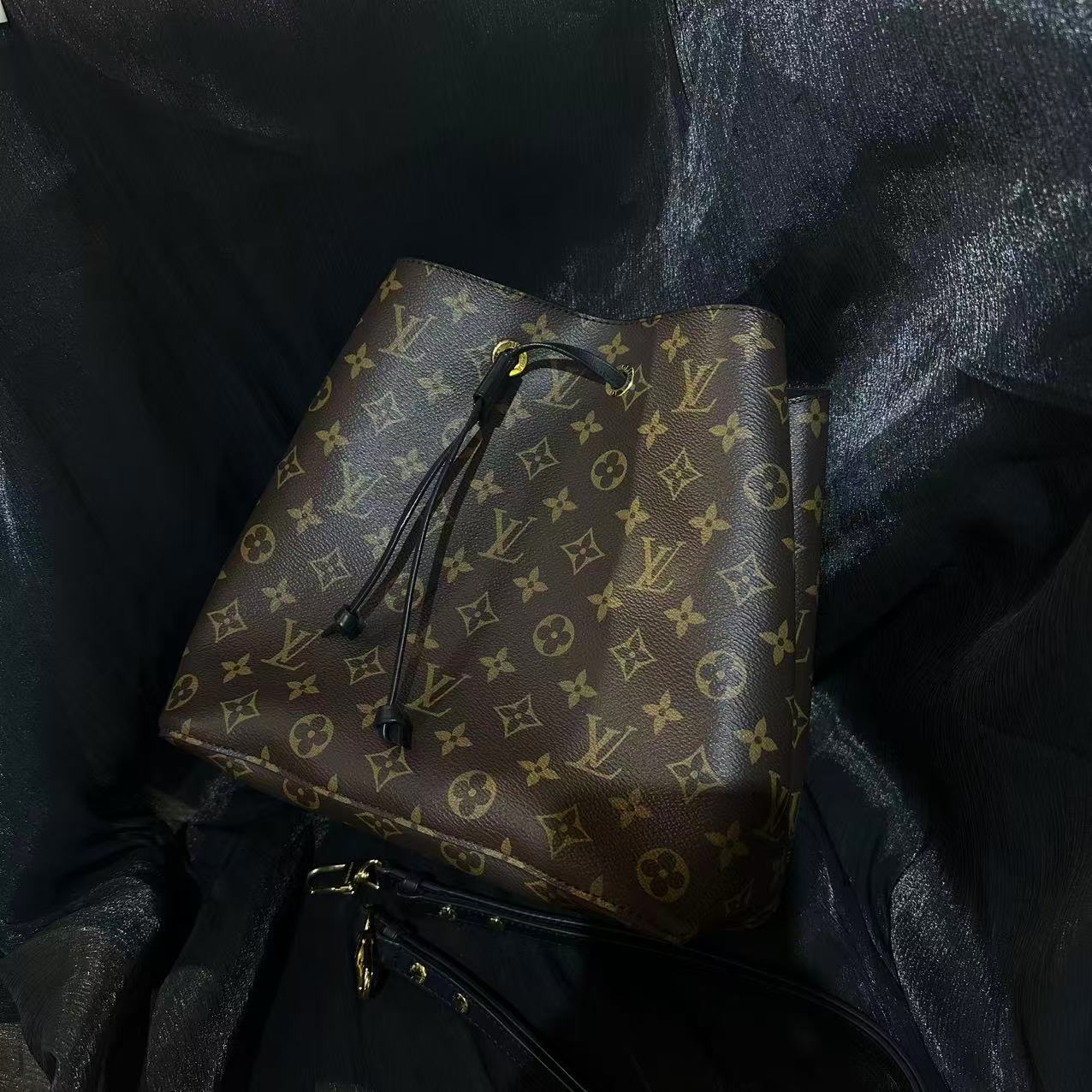 95新 LouisVuitton/路易威登 乱乱子中古/女士/单肩包/105550