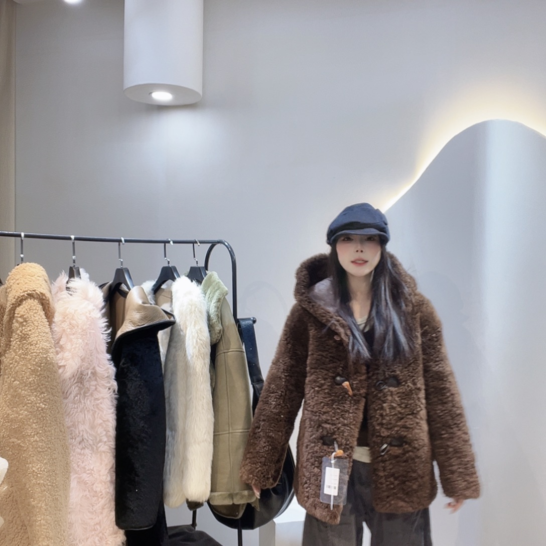 真皮皮毛一体外套222-165/120斤内