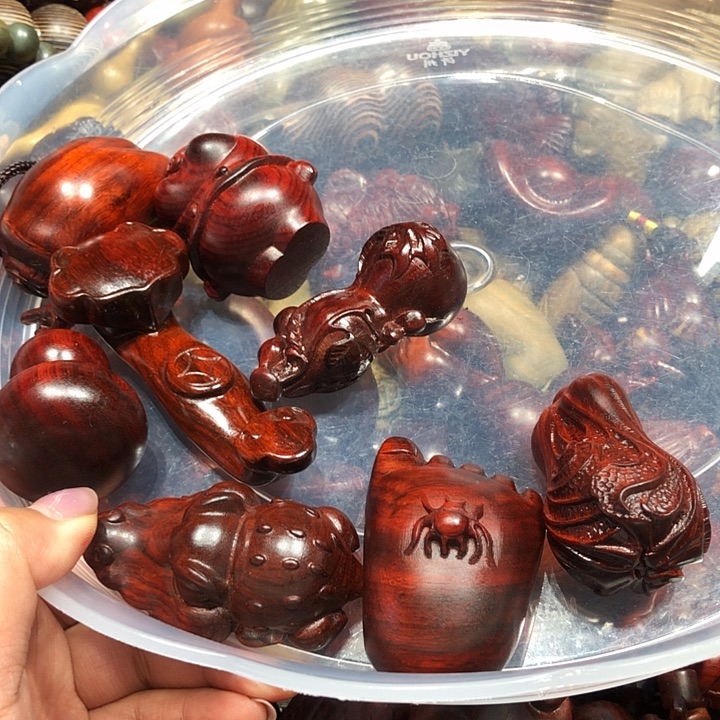 朱****维腊木（绿檀）12236577889998877777