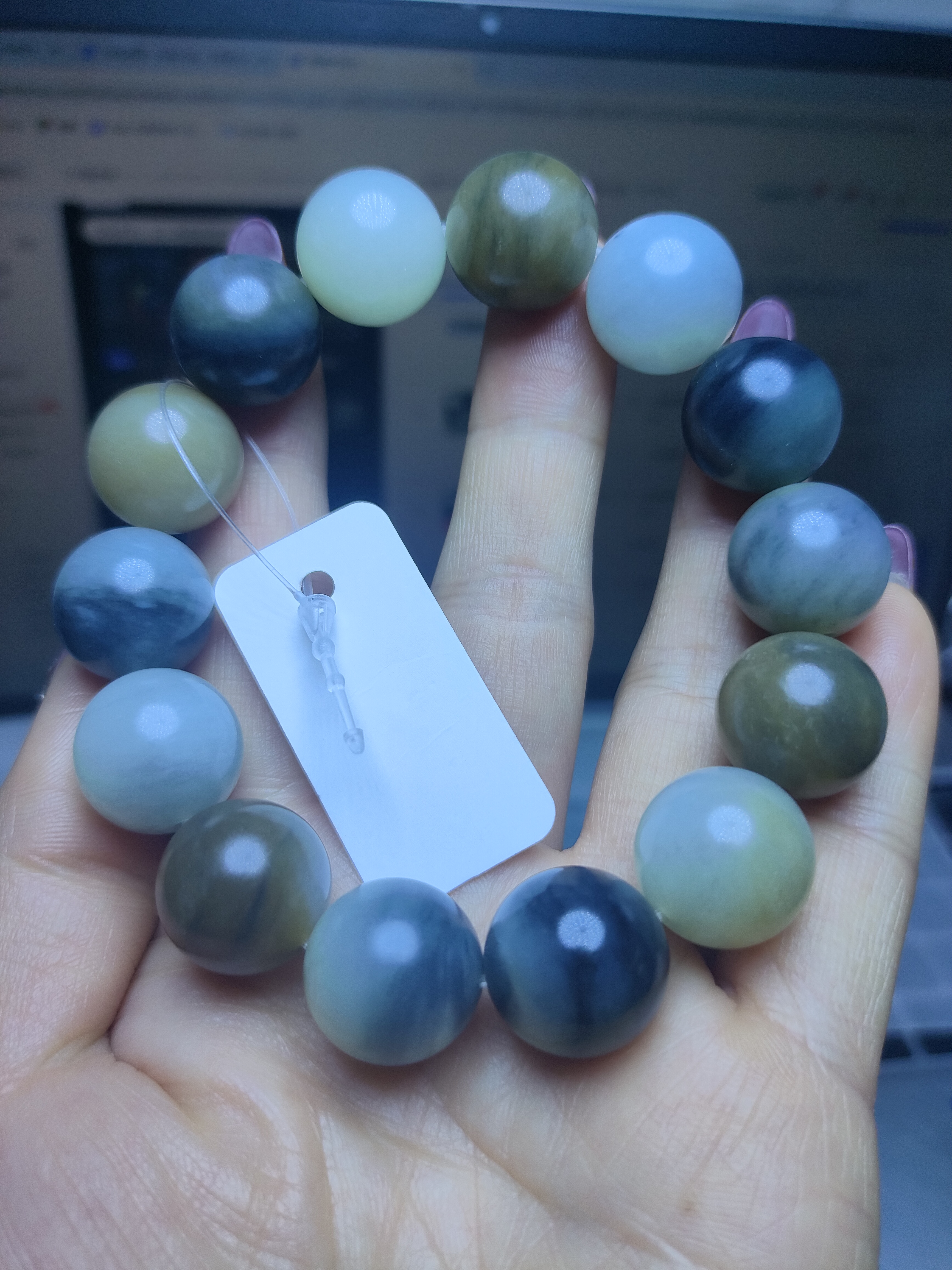 天然和田玉新疆料楼兰三色16mm圆珠