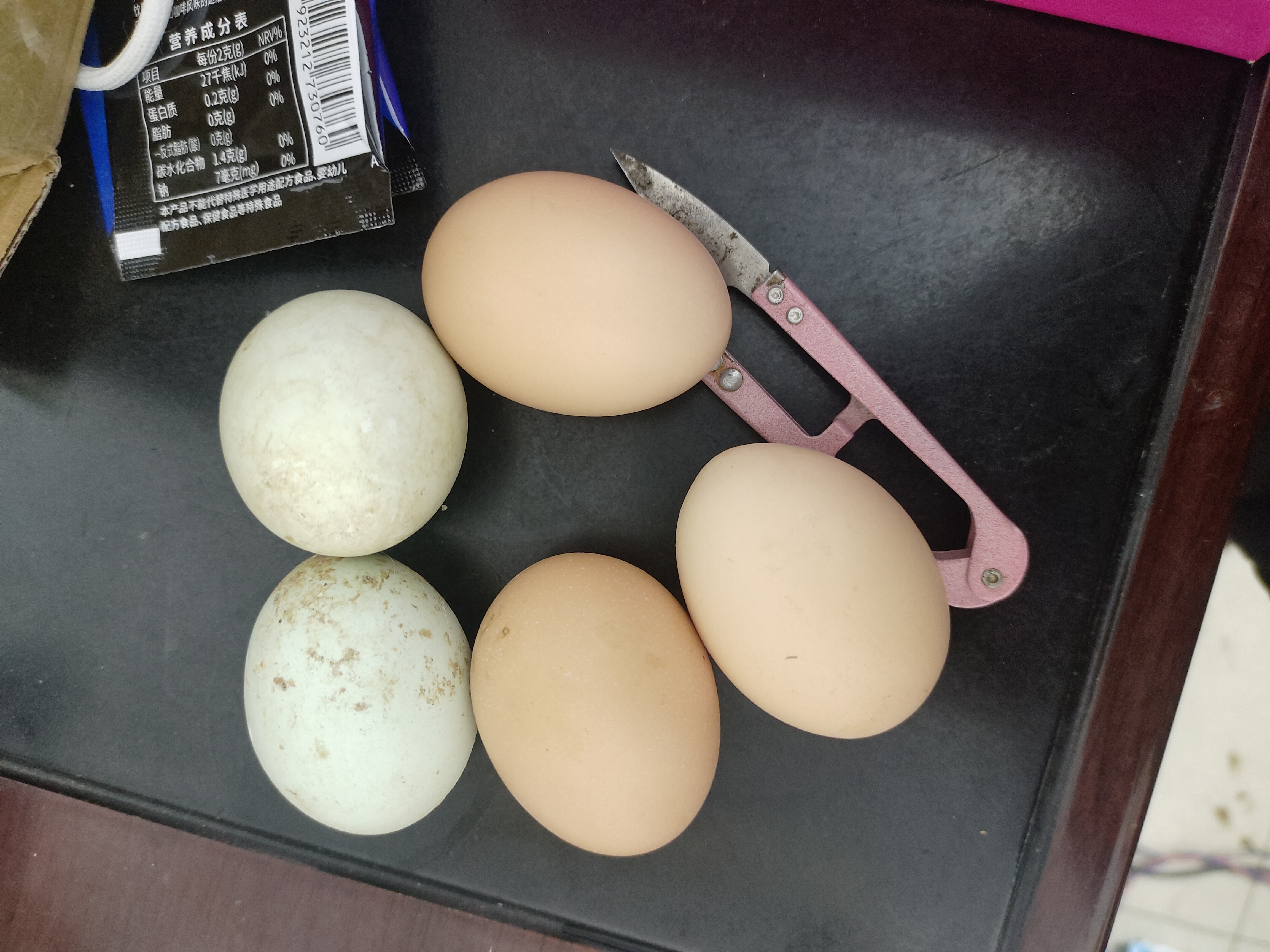农家散养土鸡蛋天然粮食喂养孕妇老人滋补佳品