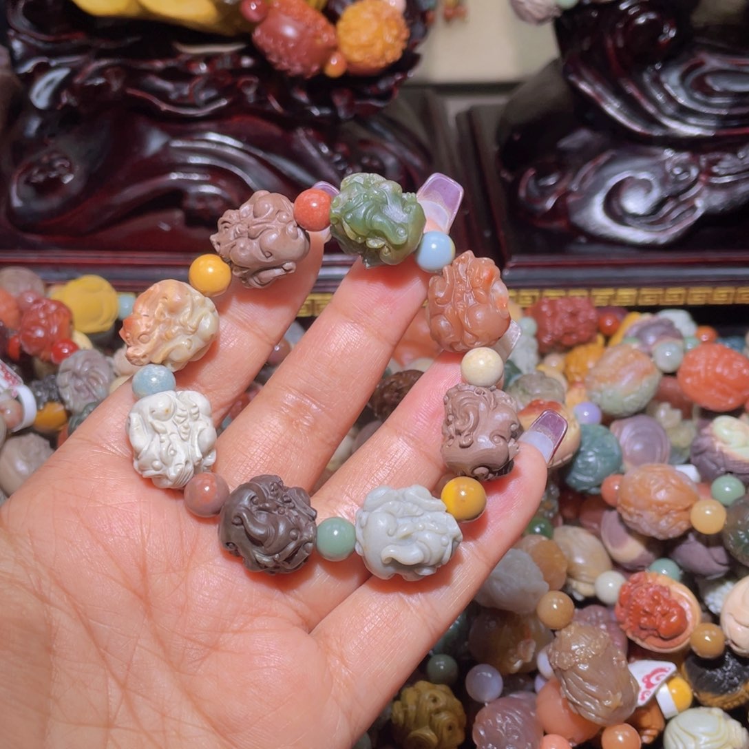 石英质玉手链未镶嵌