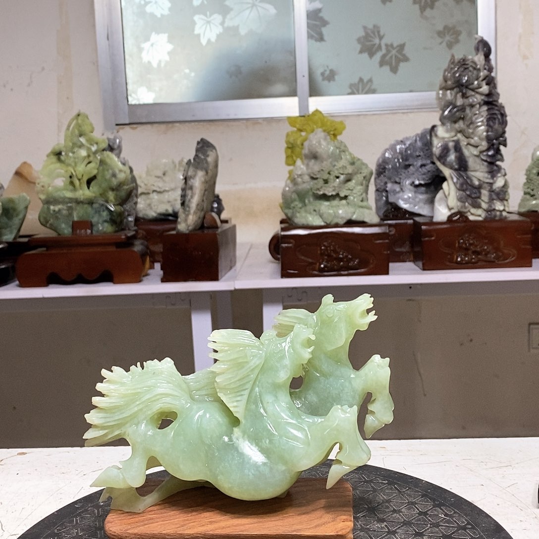 再***现玉玉未镶嵌居家办公